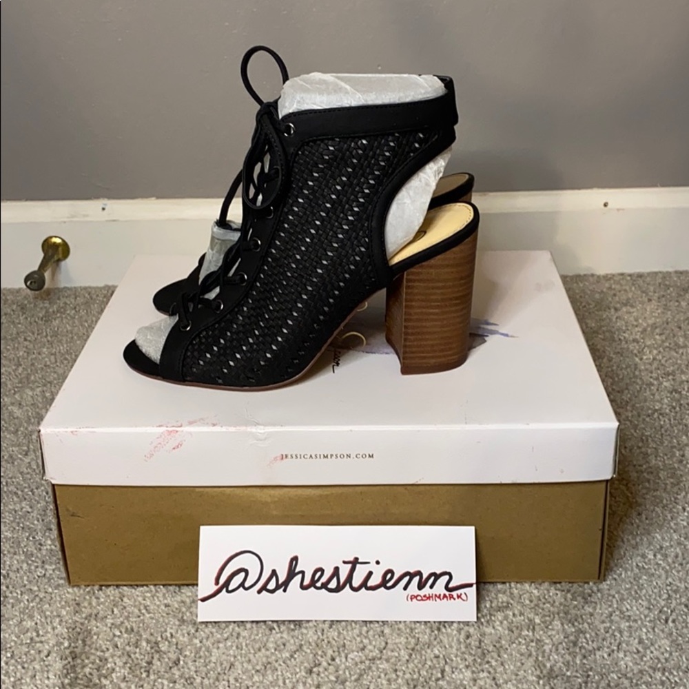 Jessica Simpson Wedges